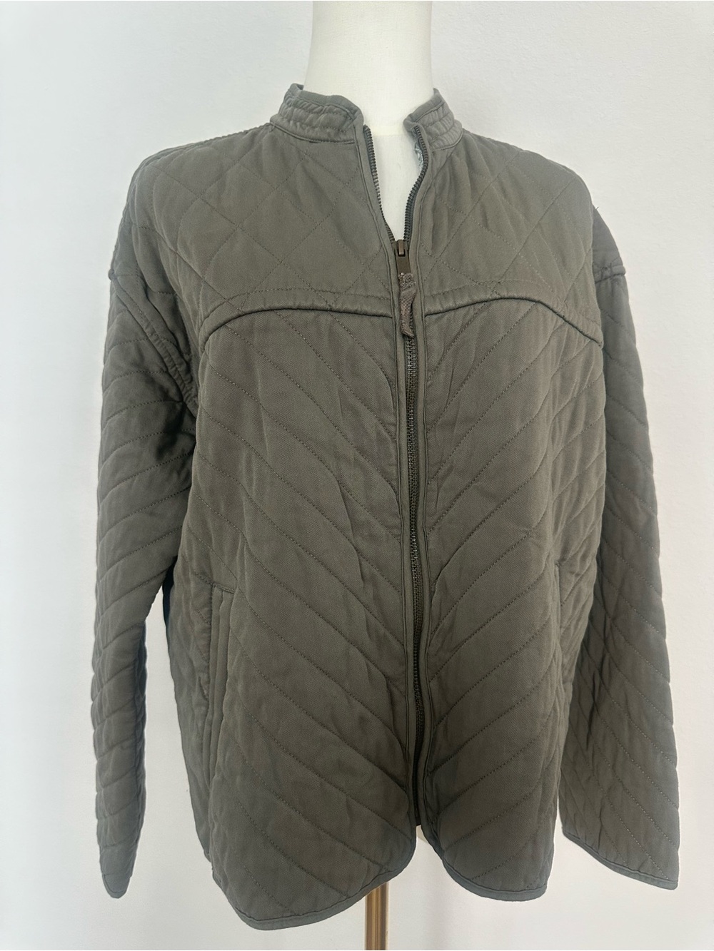 GAP Quilted Zip Jacket in Olive Green and interior lining in White Green Paisley